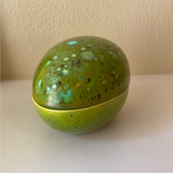 ⏰Mid Century Large Beautifully Unique Ceramic Egg (Trinket Holder), Hand-Stamped - Picture 8 of 9